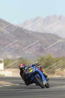 media/Oct-30-2025-Racers Edge (Thu) [[dabbdaf680]]/3-B Group/Session 2 (Turn 14)/